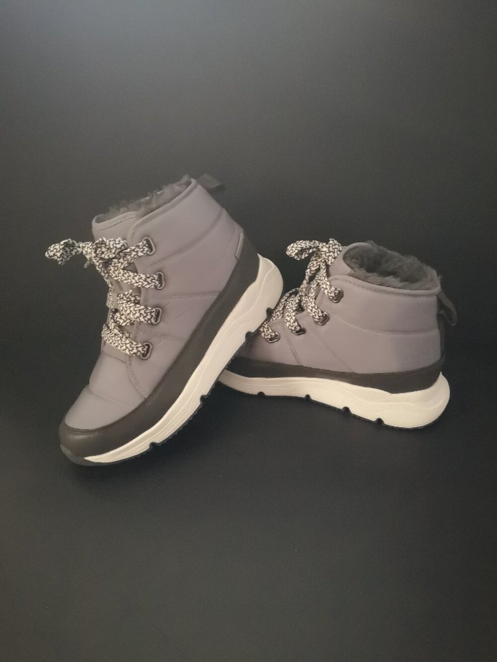 Time & Tru Ladies Size 10 Grey w/ White Waterproof Carla Winter Boots